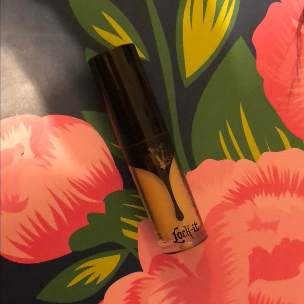 3/$15 Kat Von D lock it concealer